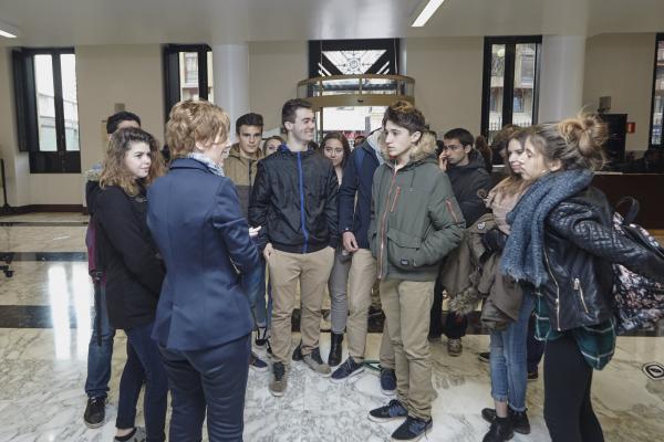 Villa%20Pia%20ikastetxean%20elebitasun%20parekatua