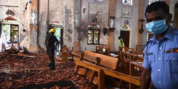 Sri%20Lankeko%20eliza%20batean%20makurrak