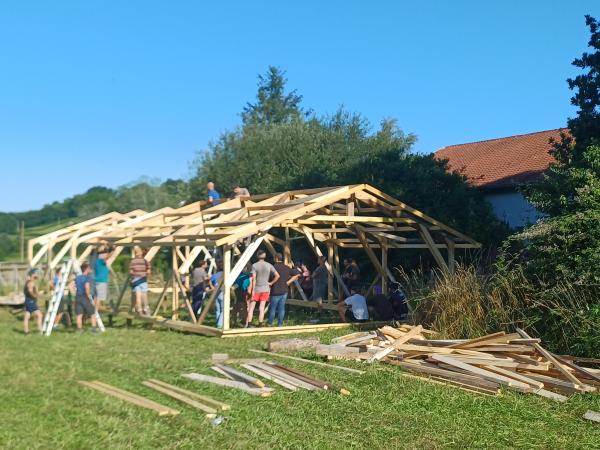 Arditegia%20montatu%20zuten%20ekainaren%2014ean.