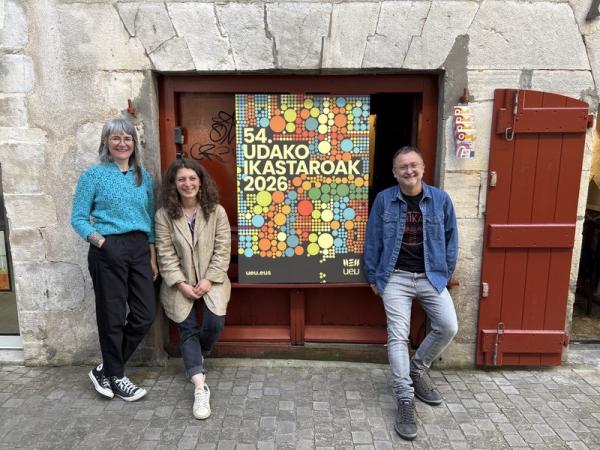 54.%20udako%20ikastaroen%20aurkezpena%20Baionan